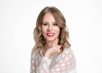 Staci Swiderski: Trailblazing in Reproductive Medicine with Compassion and Happiness