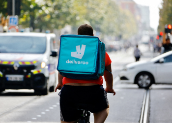 Deliveroo Pushes Back Margin Goal as Consumers Struggle